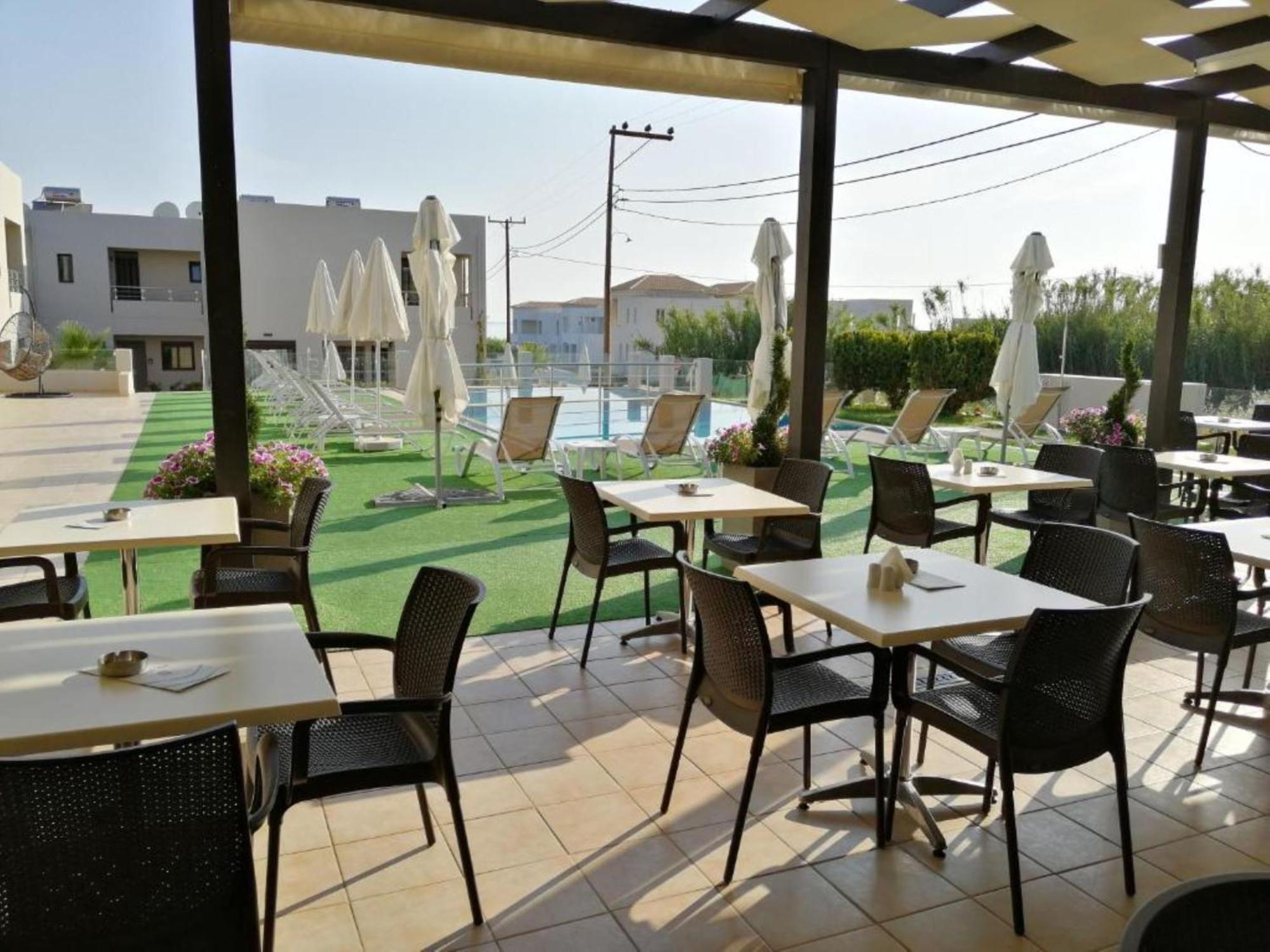 Carisa Suites And Apartments Maleme Buitenkant foto