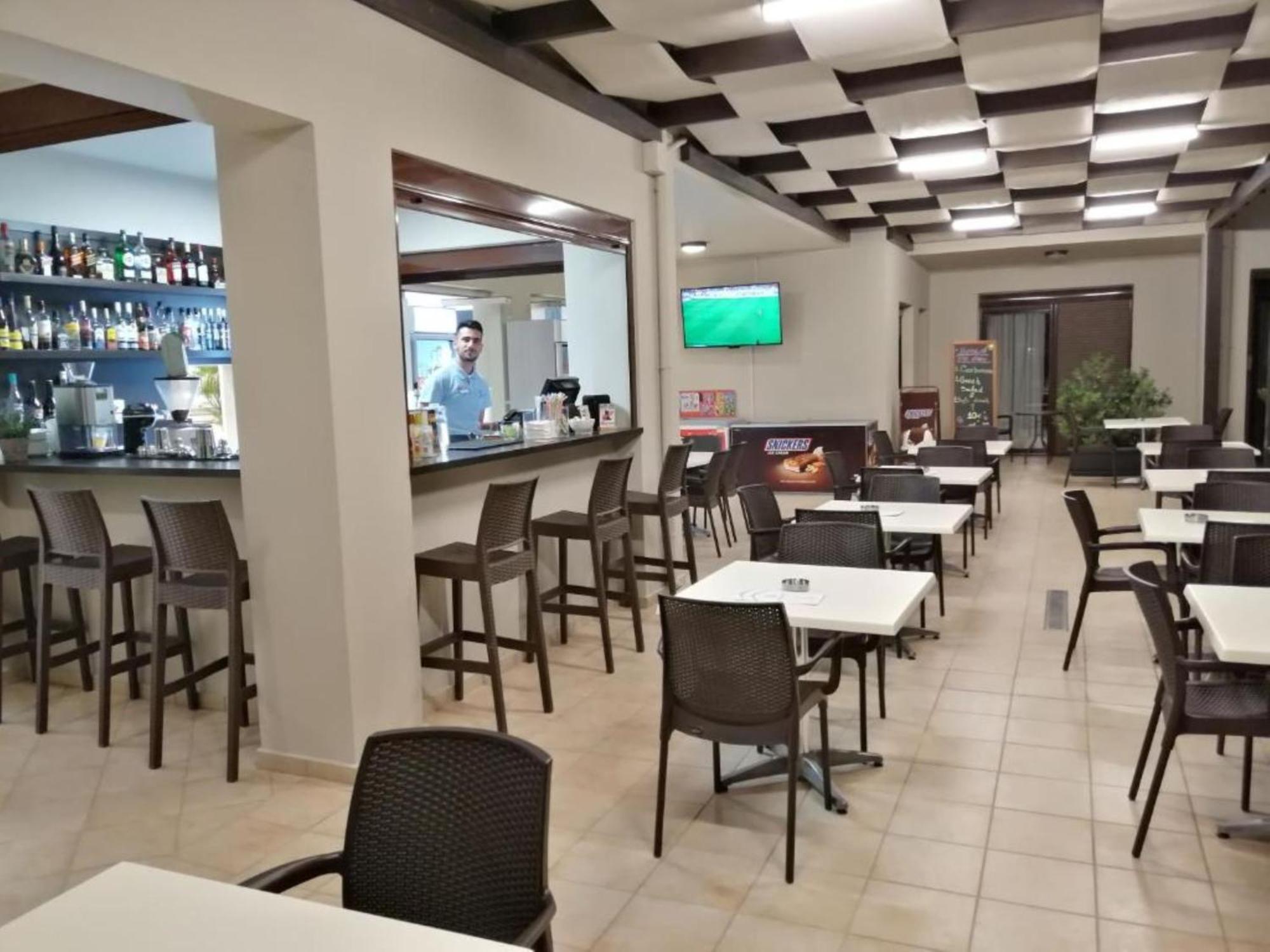 Carisa Suites And Apartments Maleme Buitenkant foto