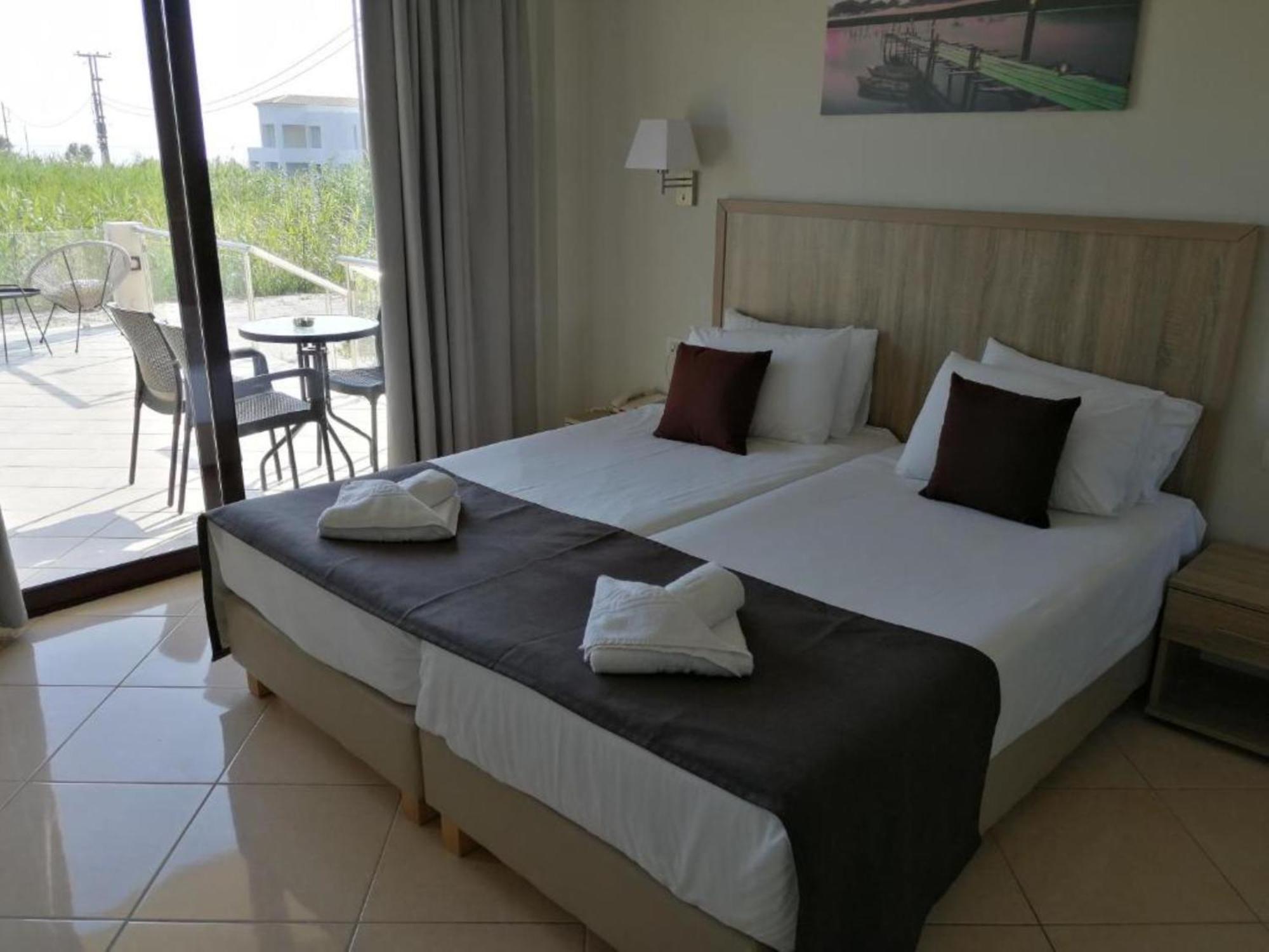 Carisa Suites And Apartments Maleme Buitenkant foto