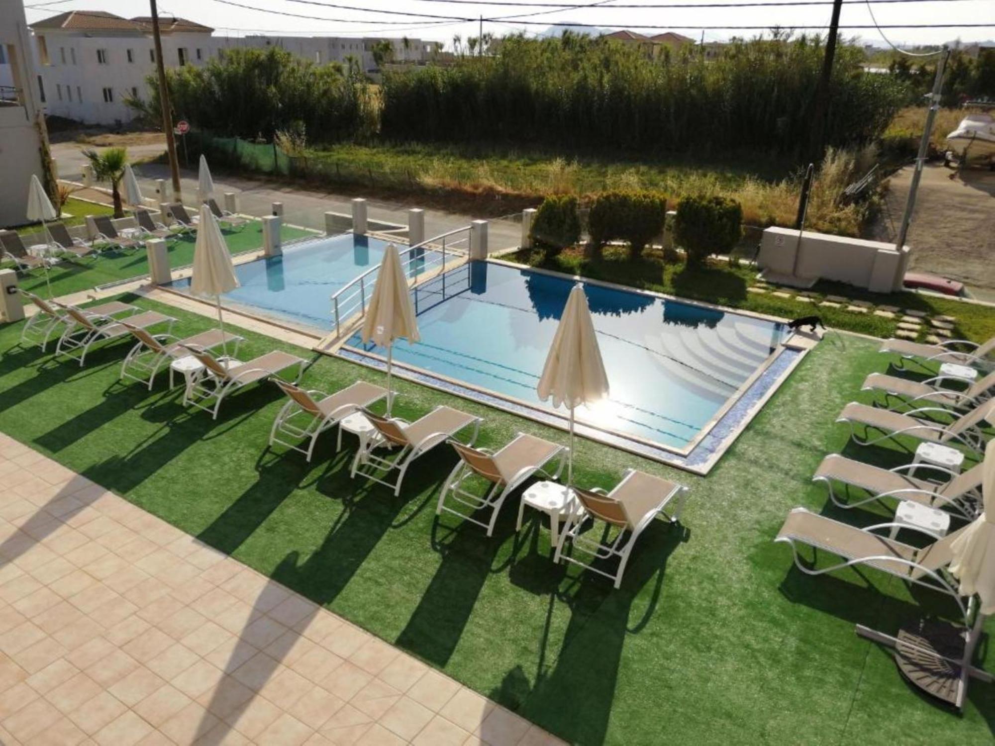 Carisa Suites And Apartments Maleme Buitenkant foto