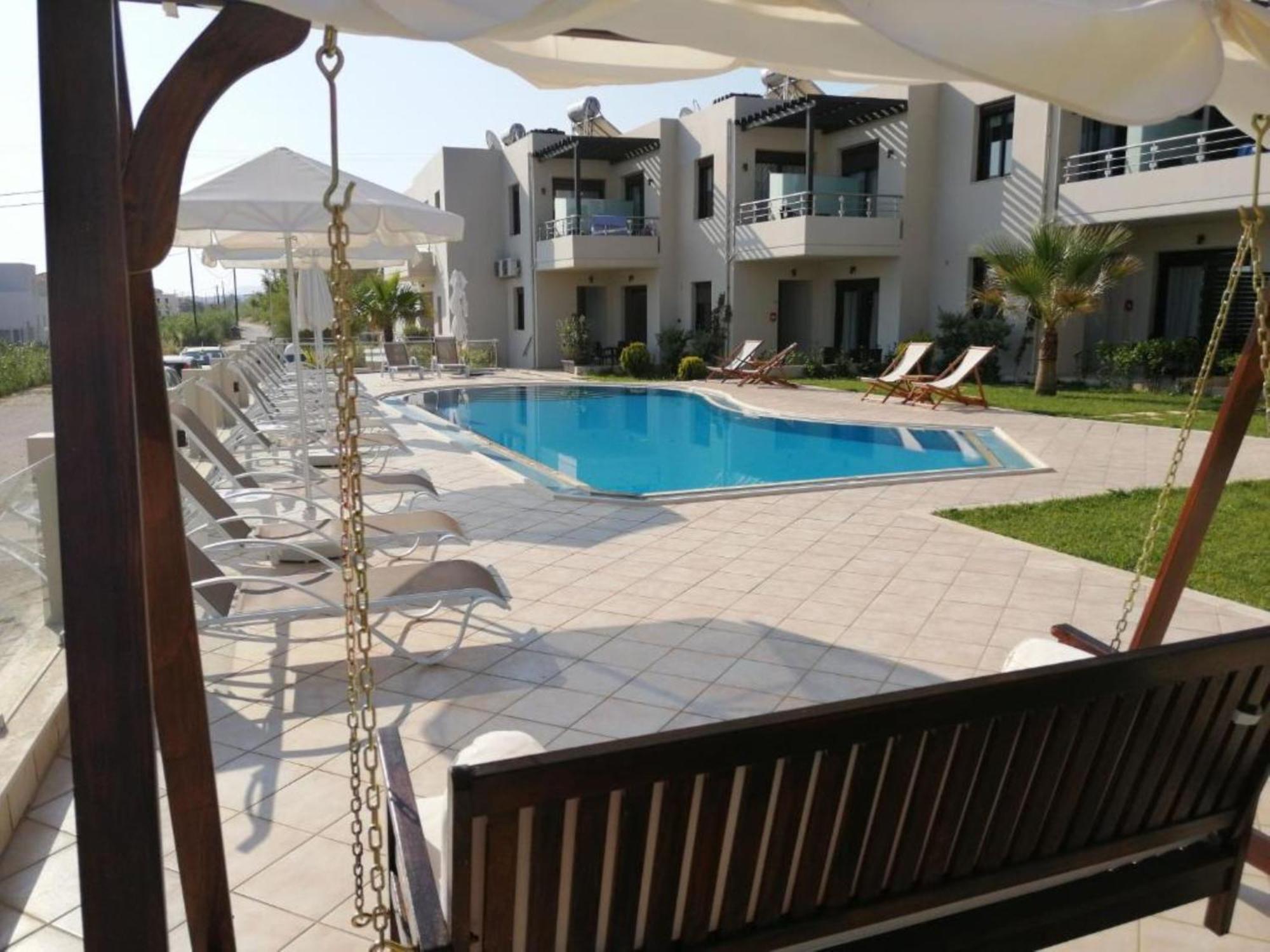 Carisa Suites And Apartments Maleme Buitenkant foto