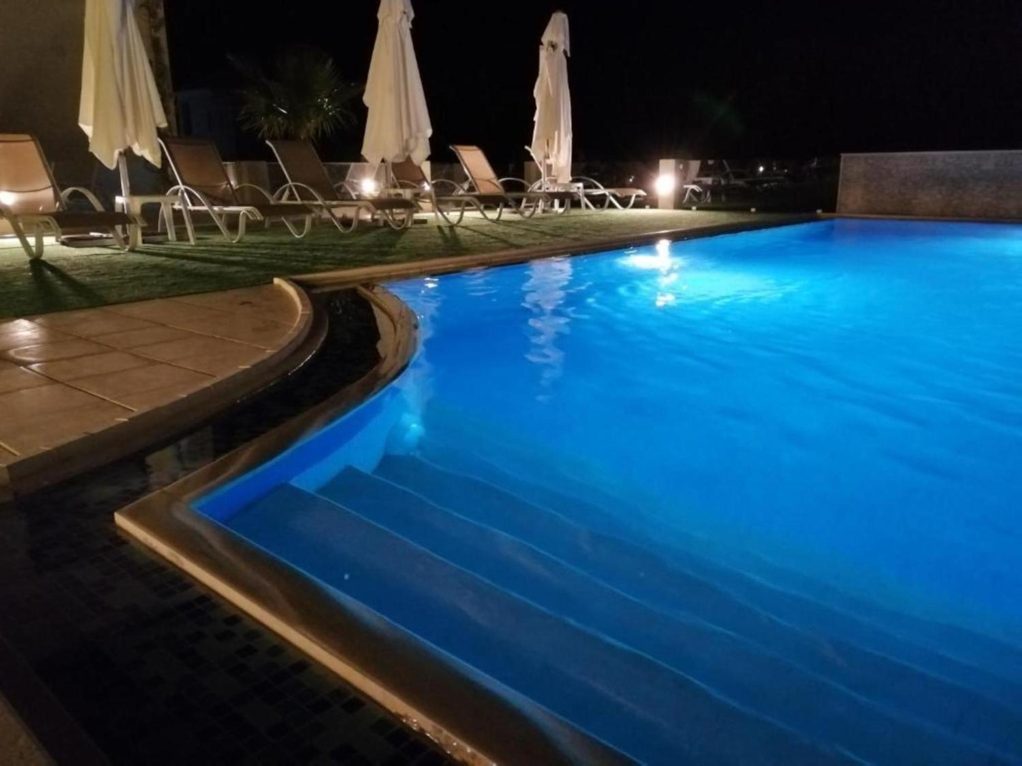 Carisa Suites And Apartments Maleme Buitenkant foto